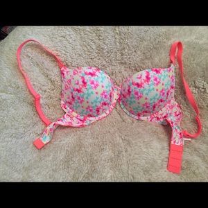 Victoria’s Secret bra